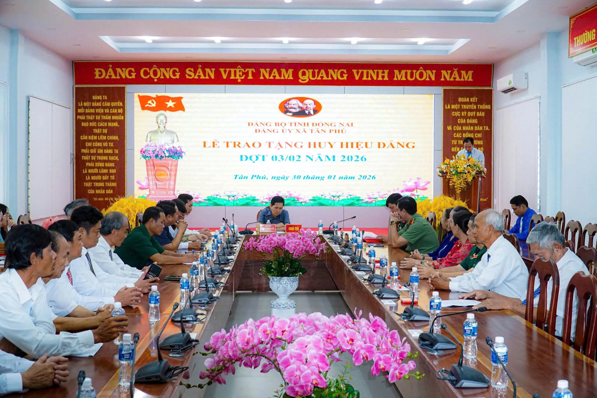 18026447a03a2e64772b5